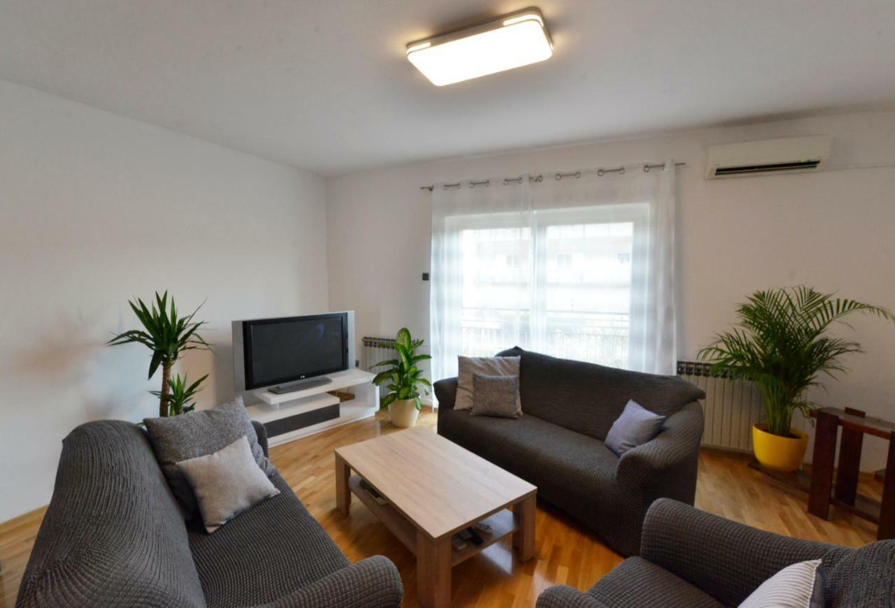 Apartman Meri PUY Exterior foto